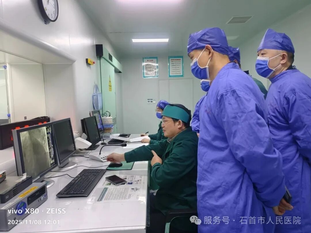 持续优化救治流程 守护患者生命健康——石首市人民医院胸痛中心联合例会顺利召开